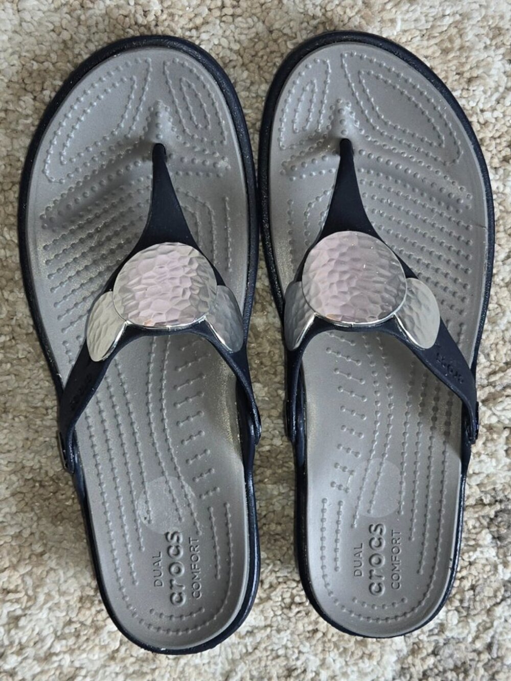 Crocs Sanrah Wedge Sandal Size 7